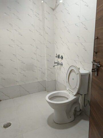 1 BHK Builder Floor For Rent in Unitech Arcadia, South City 2