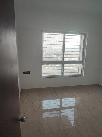 Room in 2 BHK Apartment at VTP Leonara, Mahalunge – for Rent