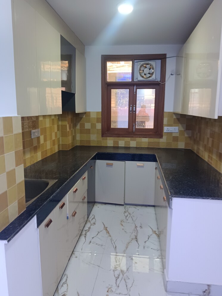 Kitchen, panchsheel vihar 4 Bedroom 1215 Sq.Ft. Builder Floor In Panchsheel Vihar Delhi 8033288