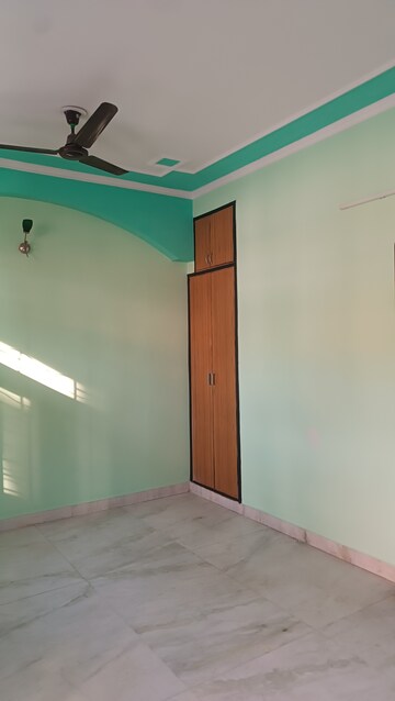 Room in 4 BHK Independent House at RWA Apartments Sector 47, Sector 47 – for Rent