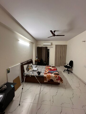 Bedroom in 2.5 BHK Apartment at Eldeco Aamantran, Sector 119 – for Rent
