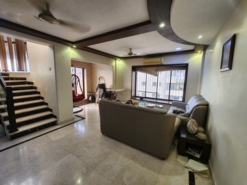 Living Room in 3 BHK Apartment at Silver Arch Goregaon West, Goregaon West – for Rent