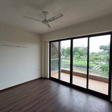 Room in 3.5 BHK Apartment at Adani Samsara Vilasa, Sector 63 – for Rent