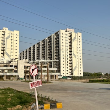 1 BHK Apartment For Rent in Advitya Plaza Sector 145 Faridabad  8033454