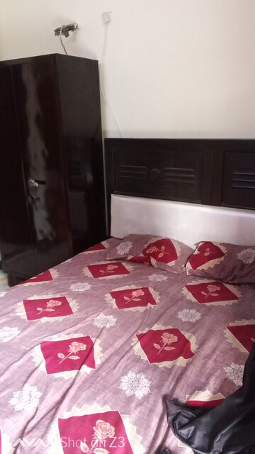 Bedroom in 1 RK Builder Floor at Sector 38 – for Rent