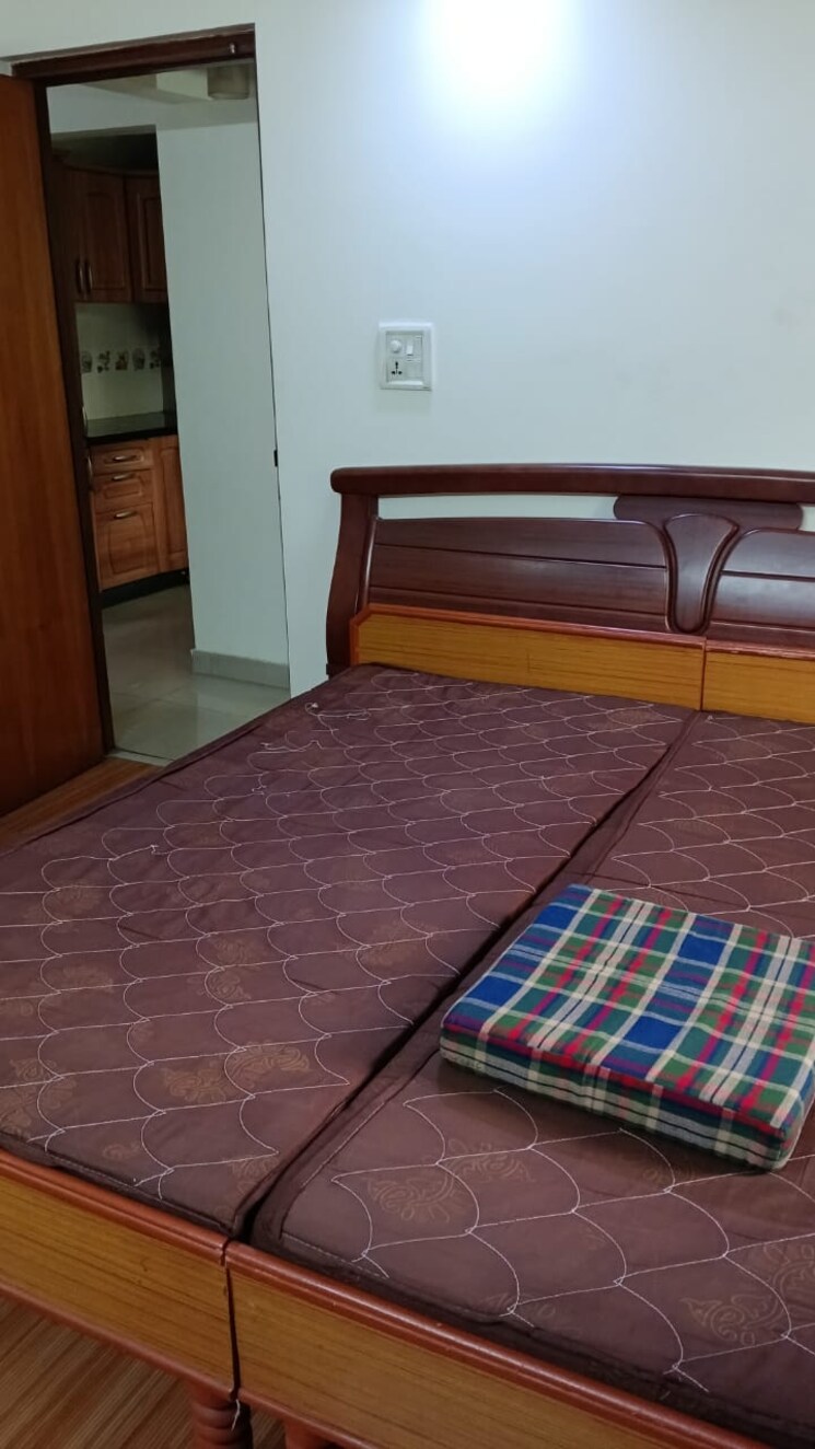 Bedroom, vasundhara enclave 3.5 Bedroom 1450 Sq.Ft. Apartment In Vasundhara Enclave Delhi 8033485