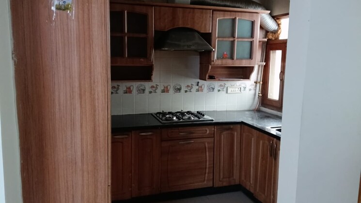 Kitchen, vasundhara enclave 3.5 Bedroom 1450 Sq.Ft. Apartment In Vasundhara Enclave Delhi 8033485