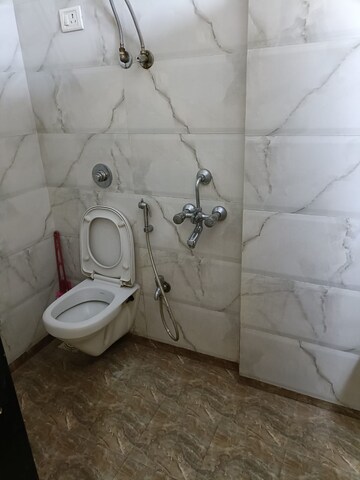 Master Bedroom in 2 BHK Apartment at Tilak Nagar Building, Tilak Nagar – for Rent