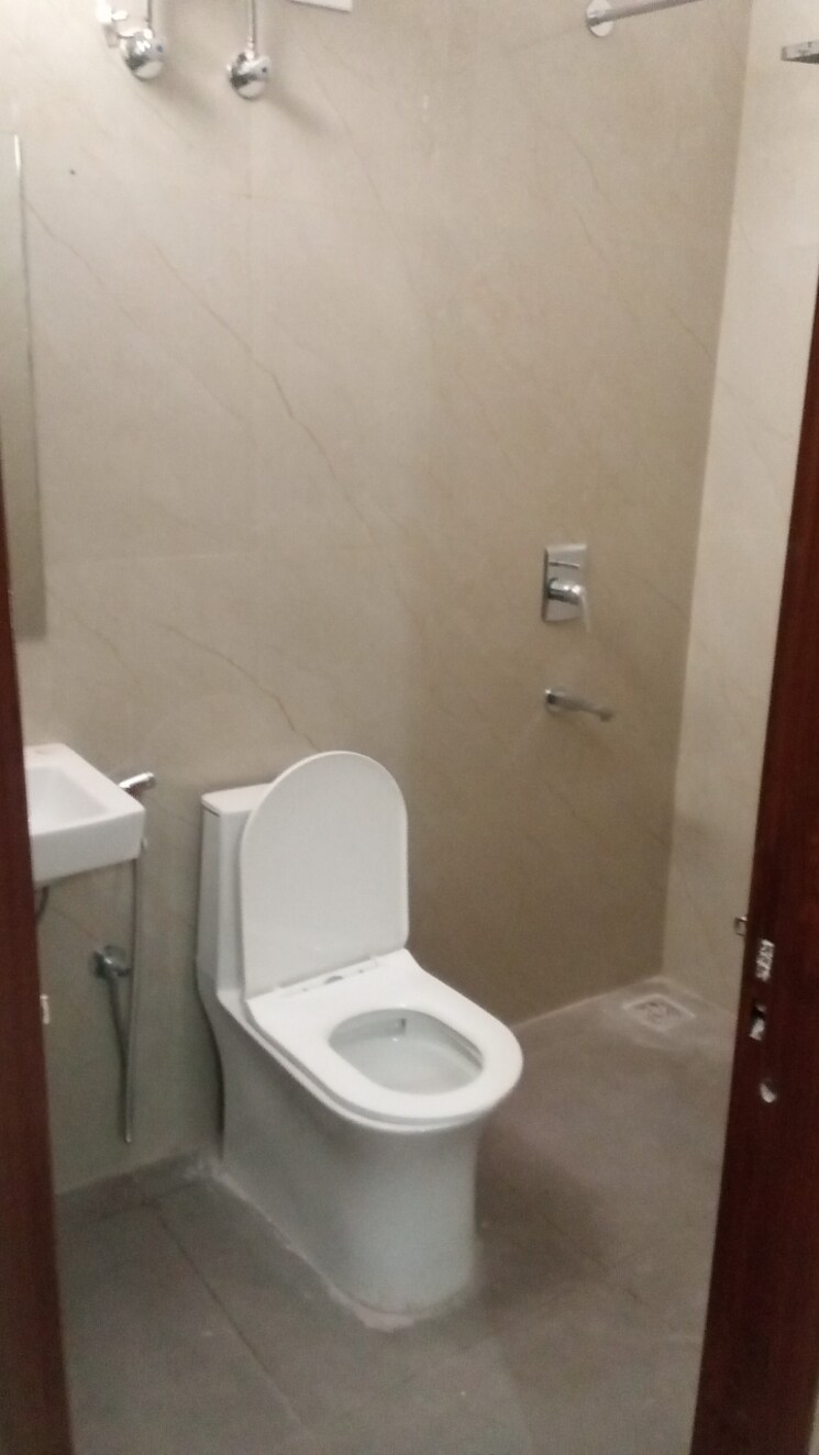 Bathroom, sector 38 1 Bedroom 960 Sq.Ft. Builder Floor In Sector 38 Gurgaon 8033513