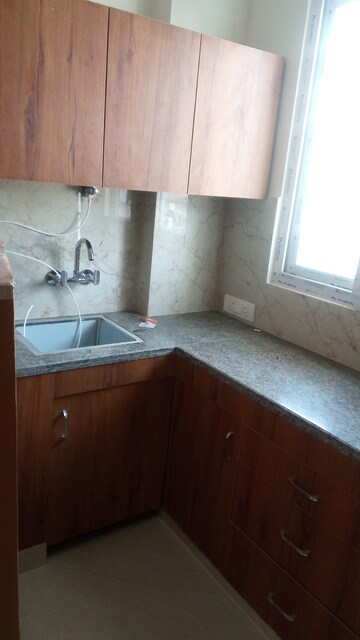 Kitchen in 1 BHK Builder Floor at Sector 38 – for Rent
