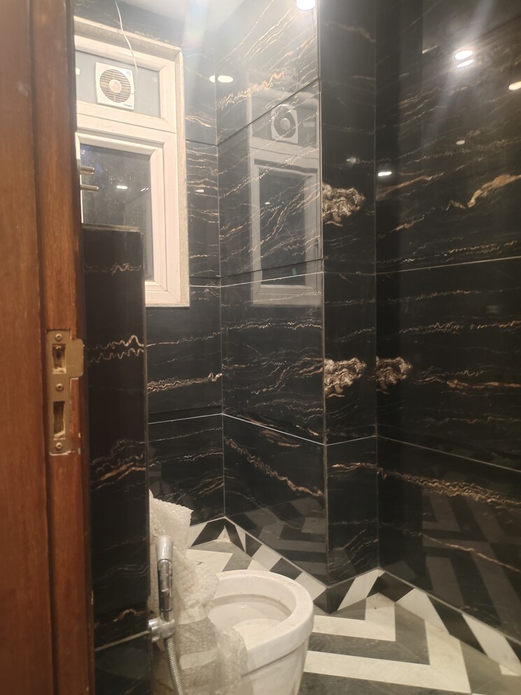 undefined, east of kailash 3 Bedroom 1125 Sq.Ft. Builder Floor In East Of Kailash Delhi 8033534