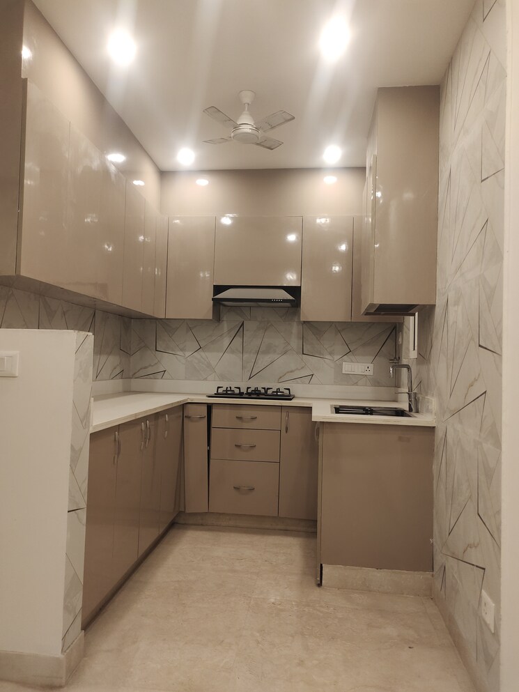 Kitchen, east of kailash 3 Bedroom 1125 Sq.Ft. Builder Floor In East Of Kailash Delhi 8033534