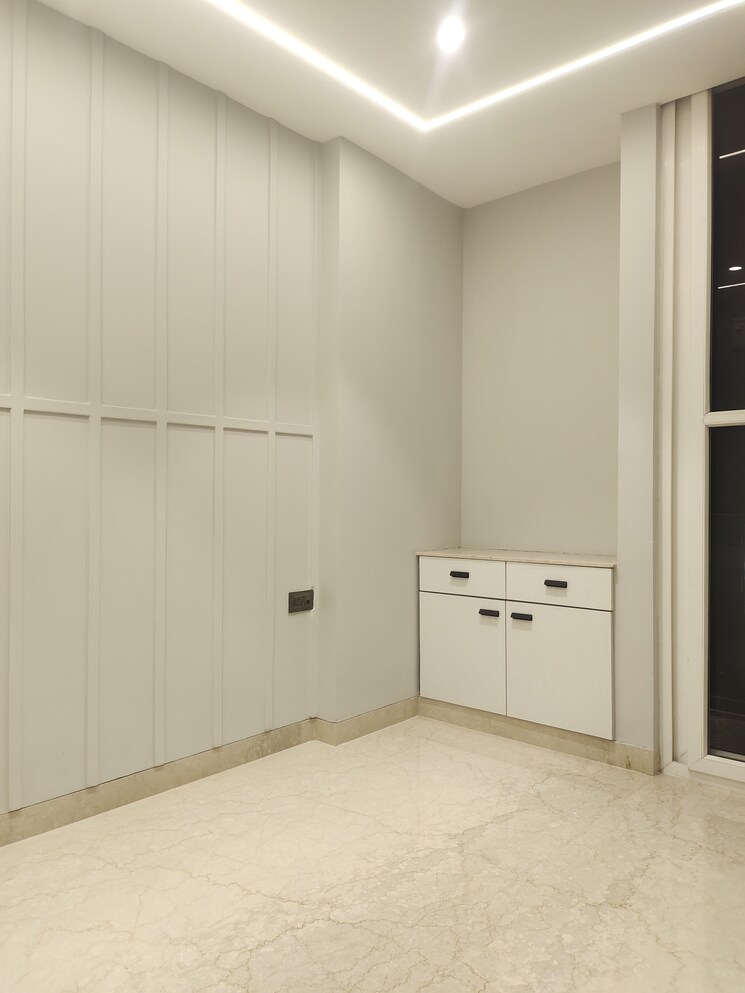 Room, east of kailash 3 Bedroom 1125 Sq.Ft. Builder Floor In East Of Kailash Delhi 8033551