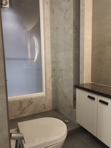 Furnished Amenities in 3 BHK Builder Floor at East Of Kailash – for Sale