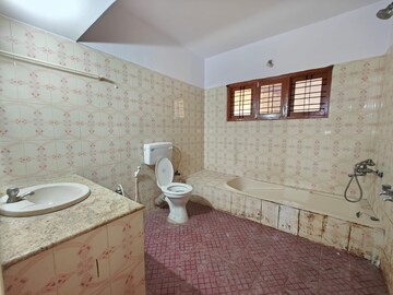Bathroom in 4 BHK Independent House at Koramangala – for Rent