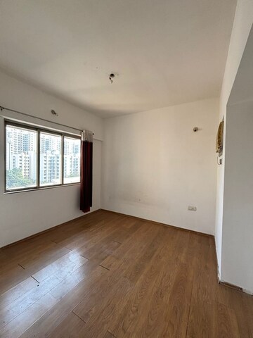 Room in 2 BHK Apartment at Lodha Casa Bella Gold, Dombivli East – for Rent
