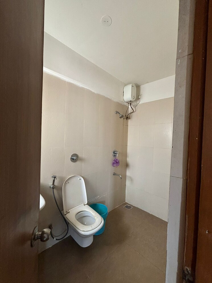 Bathroom, lodha-casa-bella-gold 2 Bedroom 918 Sq.Ft. Apartment In Dombivli East Thane 8033639