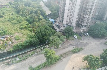 Plot Area in  Pg at Thane West – for Rent