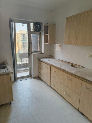 Room in 3 BHK Apartment at DLF New Town Heights I, Sector 90 – for Rent