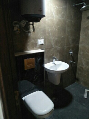 Bathroom in 3.5 BHK Apartment at Supertech ORB, Sector 74 – for Rent