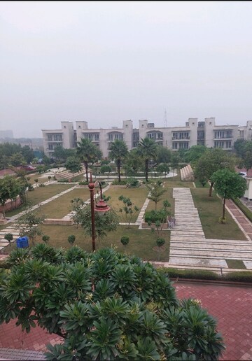 3 BHK Builder Floor – Exterior View View at BPTP Amstoria, Sector 102 - for Sale