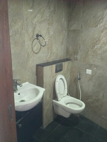 Bathroom in 1 RK Apartment at Supertech North Eye, Sector 74 – for Rent