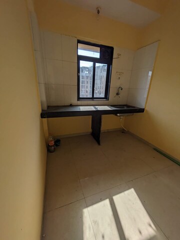 Room in 1 BHK Apartment at Raunak City Phase 2, Kalyan West – for Rent