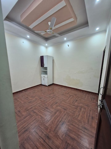 Furnished Amenities in 3 BHK Independent House at Dronpuri – for Rent