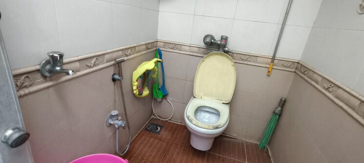 Bathroom, new-vikas-complex 2 Bedroom 825 Sq.Ft. Apartment In Uthalsar Thane 8033743