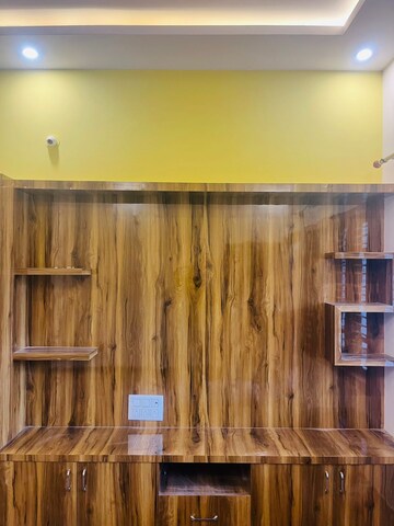 Room in 2 BHK Builder Floor at Nri Layout – for Rent