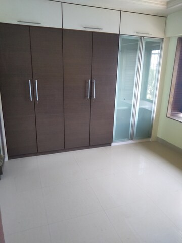 Room in 1 BHK Apartment at Amardeep Apartment Santacruz, Santacruz East – for Rent