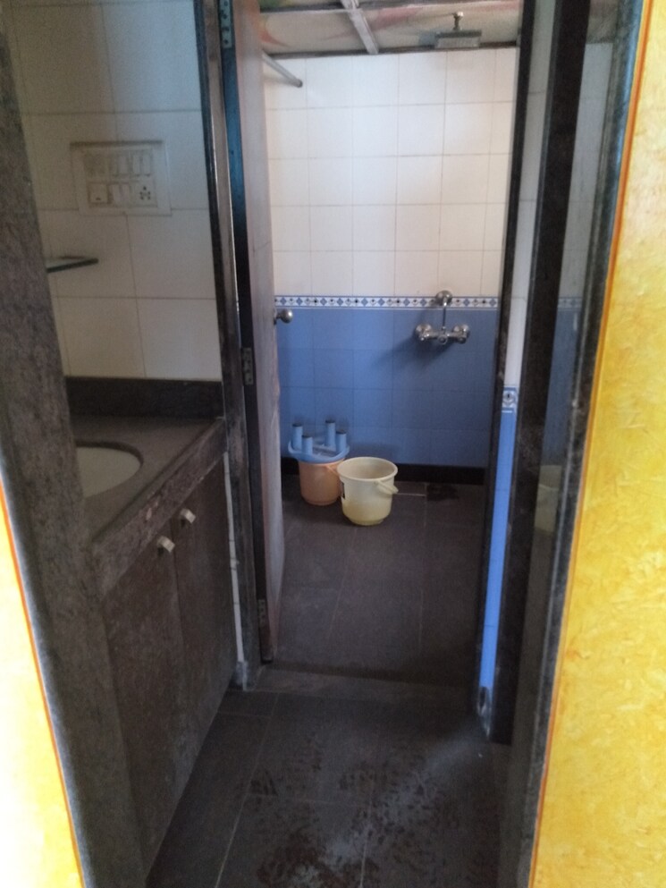Bathroom, amardeep-apartment-santacruz 1 Bedroom 480 Sq.Ft. Apartment In Santacruz East Mumbai 8033826