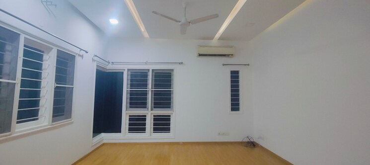 Master Bedroom, jayabheri-the-meadows 4 Bedroom 4200 Sq.Ft. Villa In Gachibowli Hyderabad 8033839