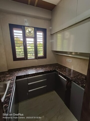 Master Bedroom in 1 BHK Independent House at Ansal Plaza Sector-23, Sector 23 – for Rent
