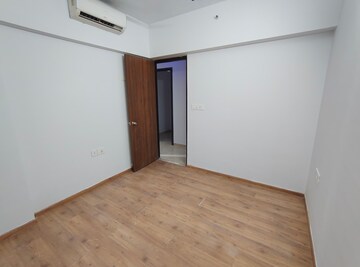 Room in 2.5 BHK Apartment at Lodha Palava Downtown Dombivli East, Dombivli East – for Rent