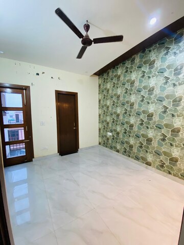 Bedroom in 3 BHK Apartment at Sector 125 – for Rent