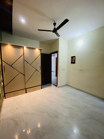 Bedroom in 3 BHK Apartment at Sector 125 – for Rent