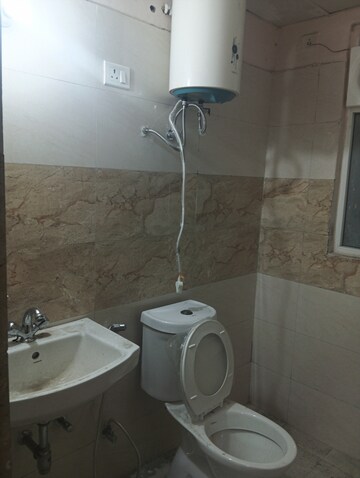 Bathroom in 2 BHK Apartment at Amrapali Golf Homes, Sector 4, Greater Noida – for Rent
