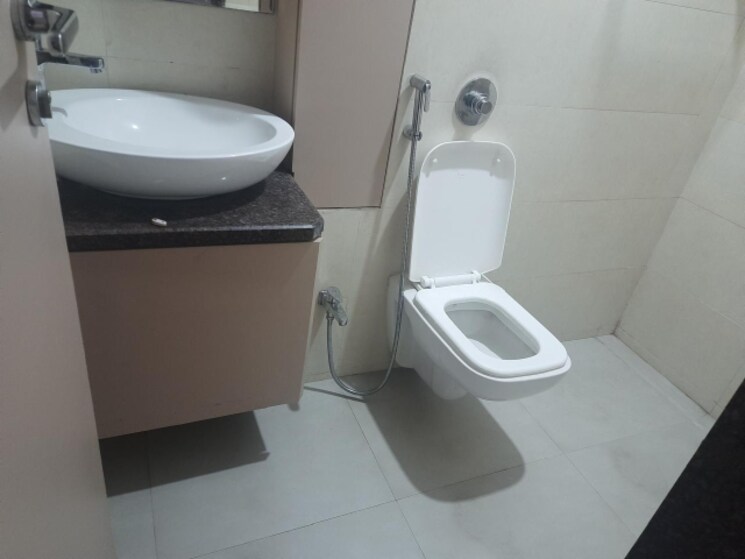 Bathroom, saikrupa-chs-tilak-nagar 2 Bedroom 745 Sq.Ft. Apartment In Tilak Nagar Mumbai 8033887