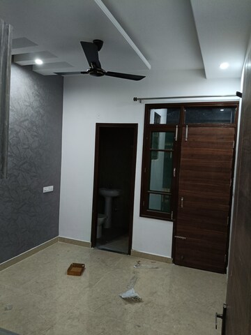Master Bedroom in 3 BHK Builder Floor at Dhakoli Village – for Rent