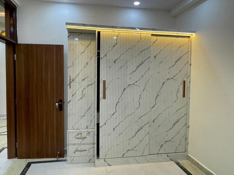 Room, shakti khand iv 3 Bedroom 1450 Sq.Ft. Builder Floor In Shakti Khand iv Ghaziabad 8033925