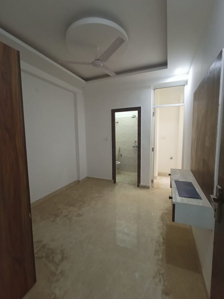 Room, amrapali-centurian-park 3 Bedroom 1400 Sq.Ft. Apartment In Tech Zone 4 Greater Noida Greater Noida 8033950
