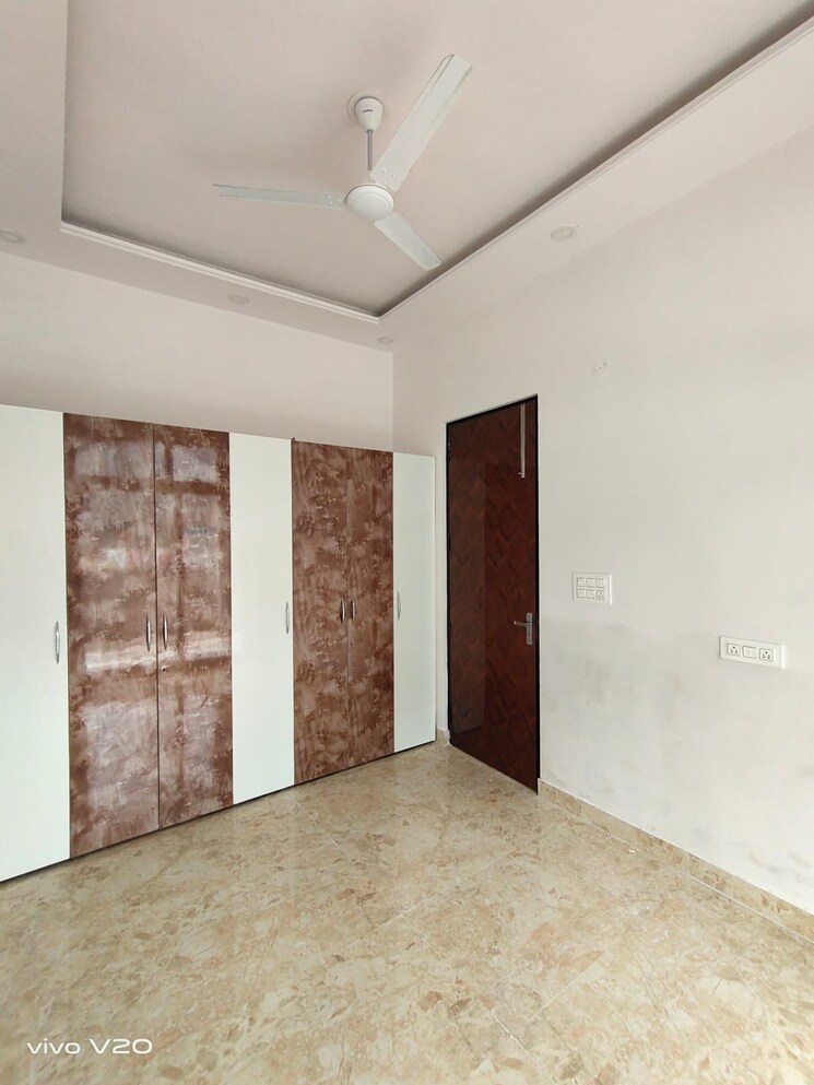 Room, amrapali-centurian-park 3 Bedroom 1400 Sq.Ft. Apartment In Tech Zone 4 Greater Noida Greater Noida 8033950