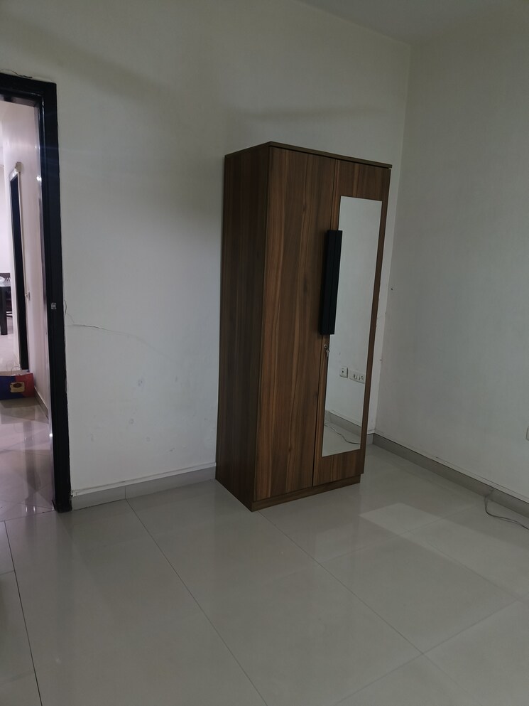 Room, shree-gokul-garden-chs 1 RK 310 Sq.Ft. Apartment In Kandivali East Mumbai 8033955