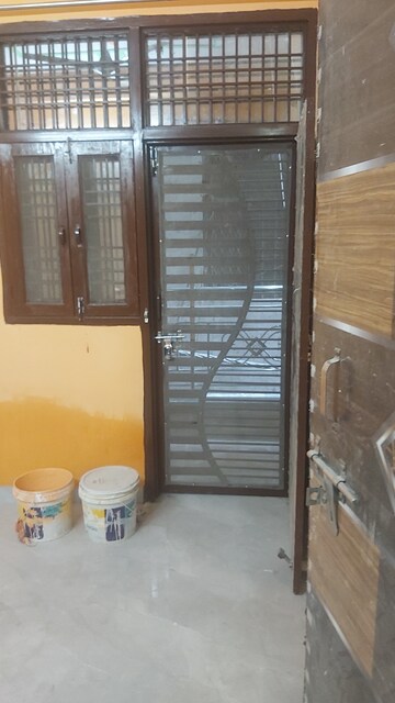 Kitchen in 2.5 BHK Builder Floor at Mayur Vihar – for Rent