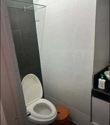 Bathroom in 2 BHK Builder Floor at Sector 44 – for Rent