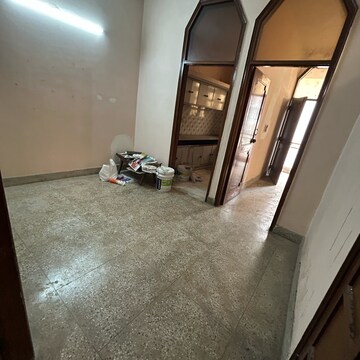 Room in 2 BHK Builder Floor at Amrit Nagar – for Rent