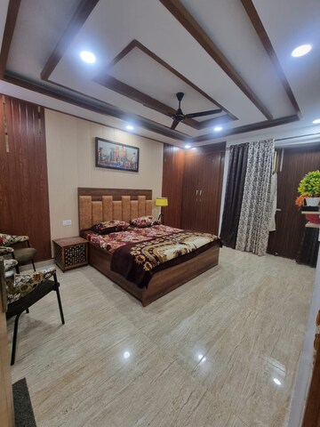 Living Room in 4 BHK Builder Floor at BPTP Park Central, Sector 85 – for Sale