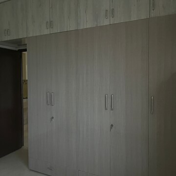 Room in 2 BHK Apartment at Signature Orchard Avenue 2, Hayatpur – for Rent