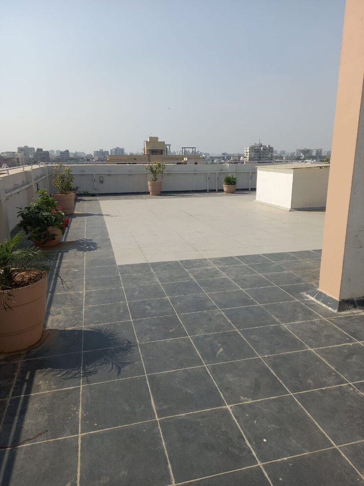Terrace, usmanpura 3 Bedroom 1935 Sq.Ft. Apartment In Usmanpura Ahmedabad 8034134